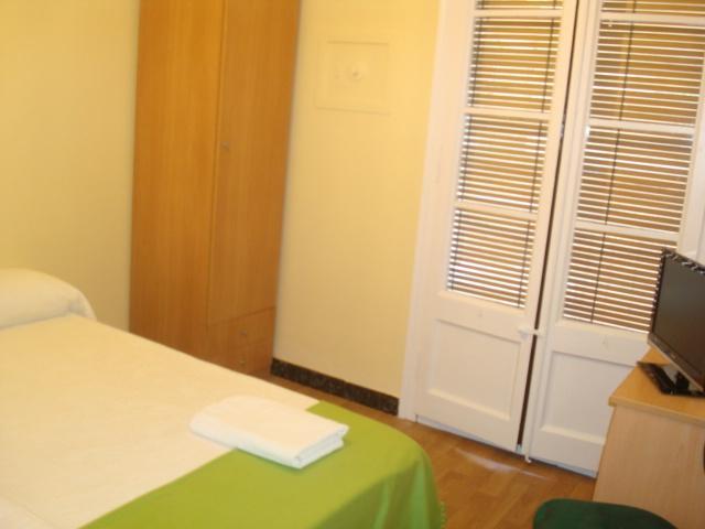 Hostel Turistic Castell Barcelona Zewnętrze zdjęcie