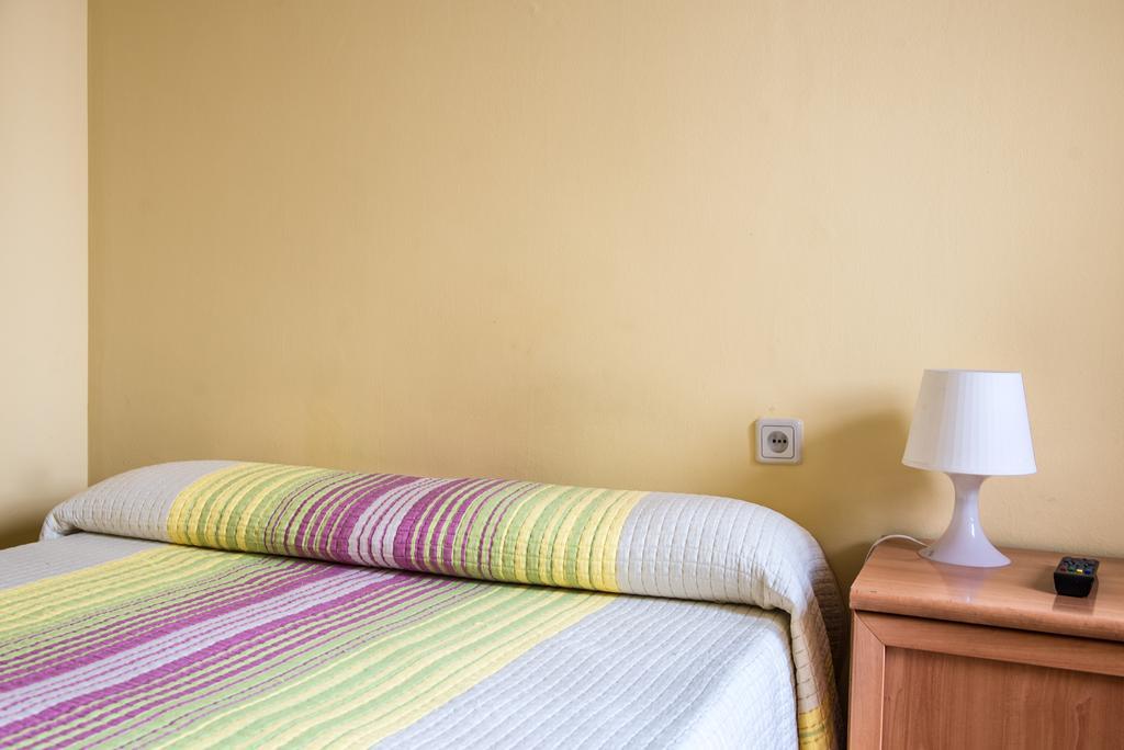 Hostel Turistic Castell Barcelona Zewnętrze zdjęcie