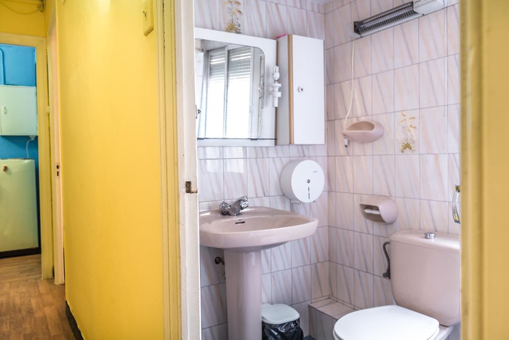 Hostel Turistic Castell Barcelona Zewnętrze zdjęcie